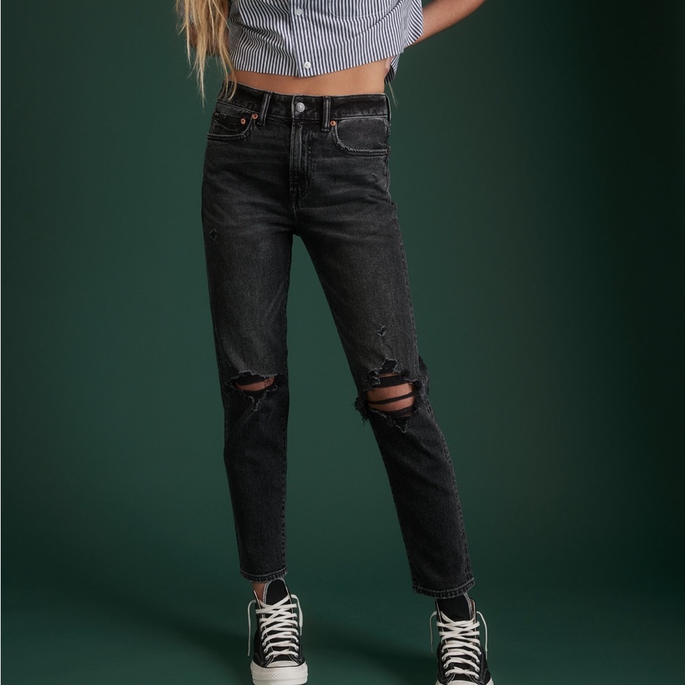 AE77 premium ripped mom jeans